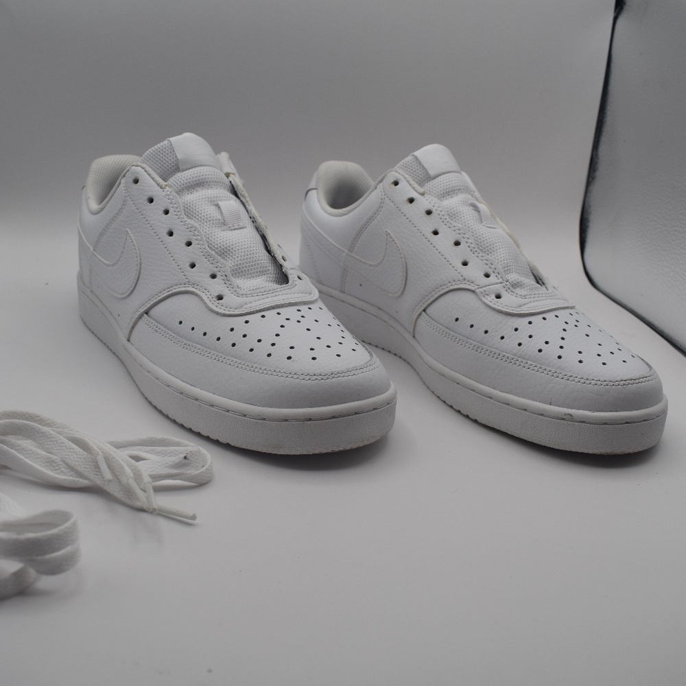 NWOB Nike Court Vision Low White CD5434-100 Women's Size 10